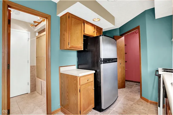 $199,000 | 243 East County Line Road, Greenwood, IN 46143