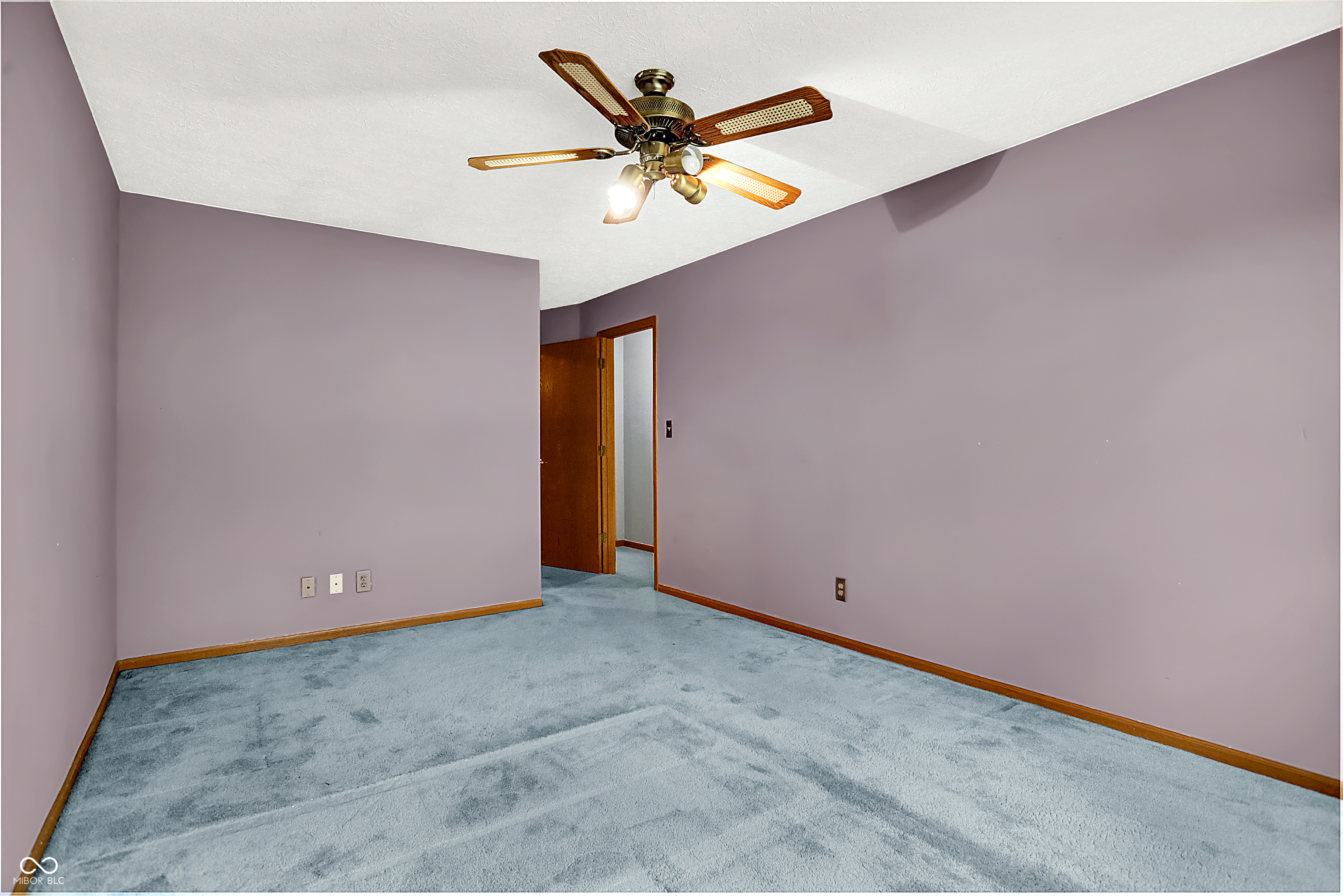 243 East County Line Road Greenwood, IN 46143 - Photo 22 of 42