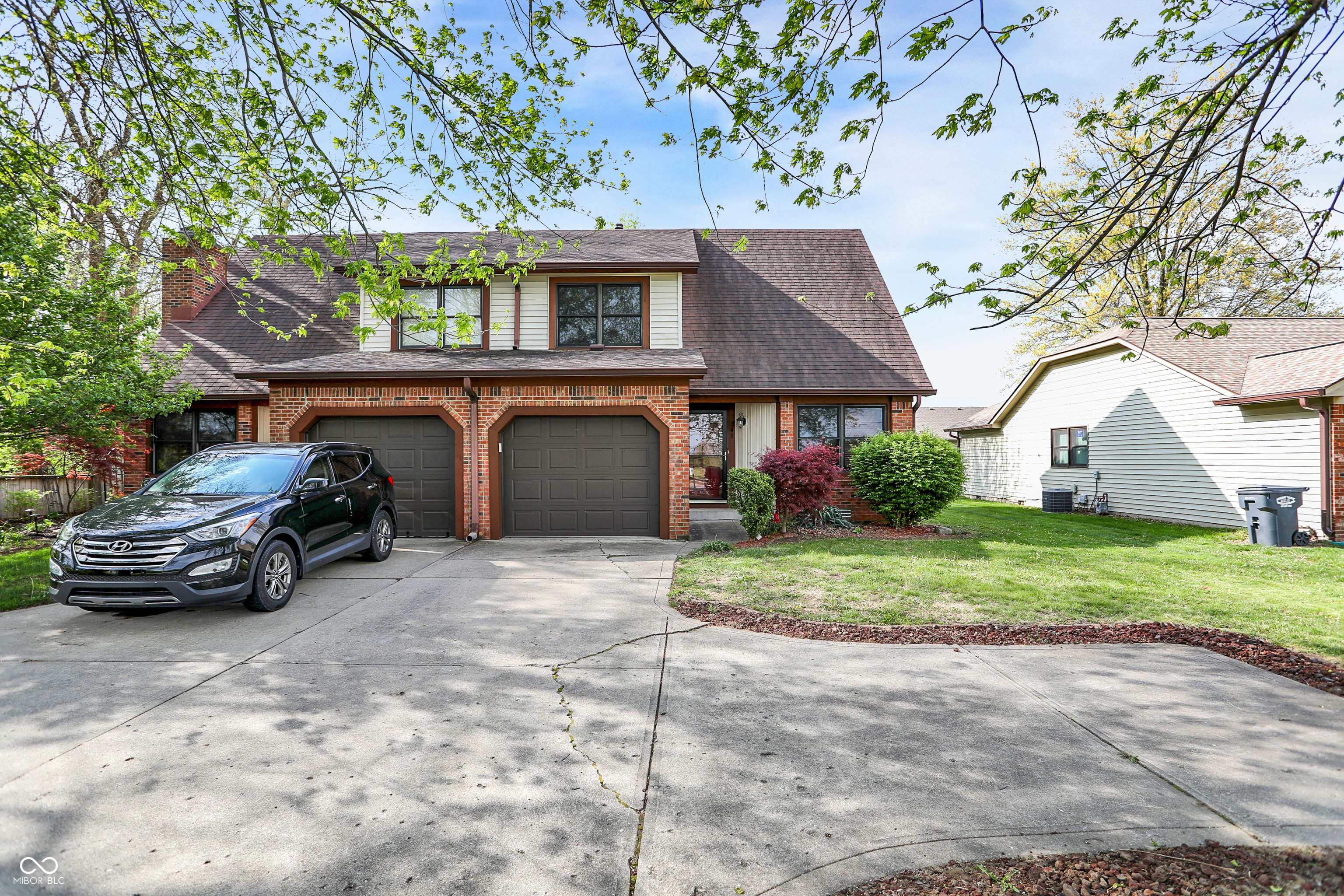 243 East County Line Road Greenwood, IN 46143 - Photo 3 of 42