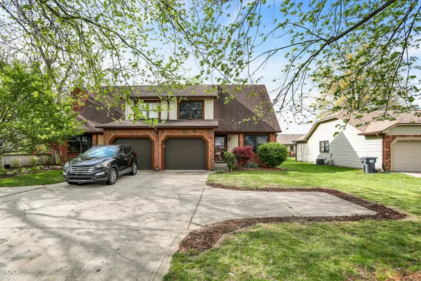 $199,000 | 243 East County Line Road, Greenwood, IN 46143