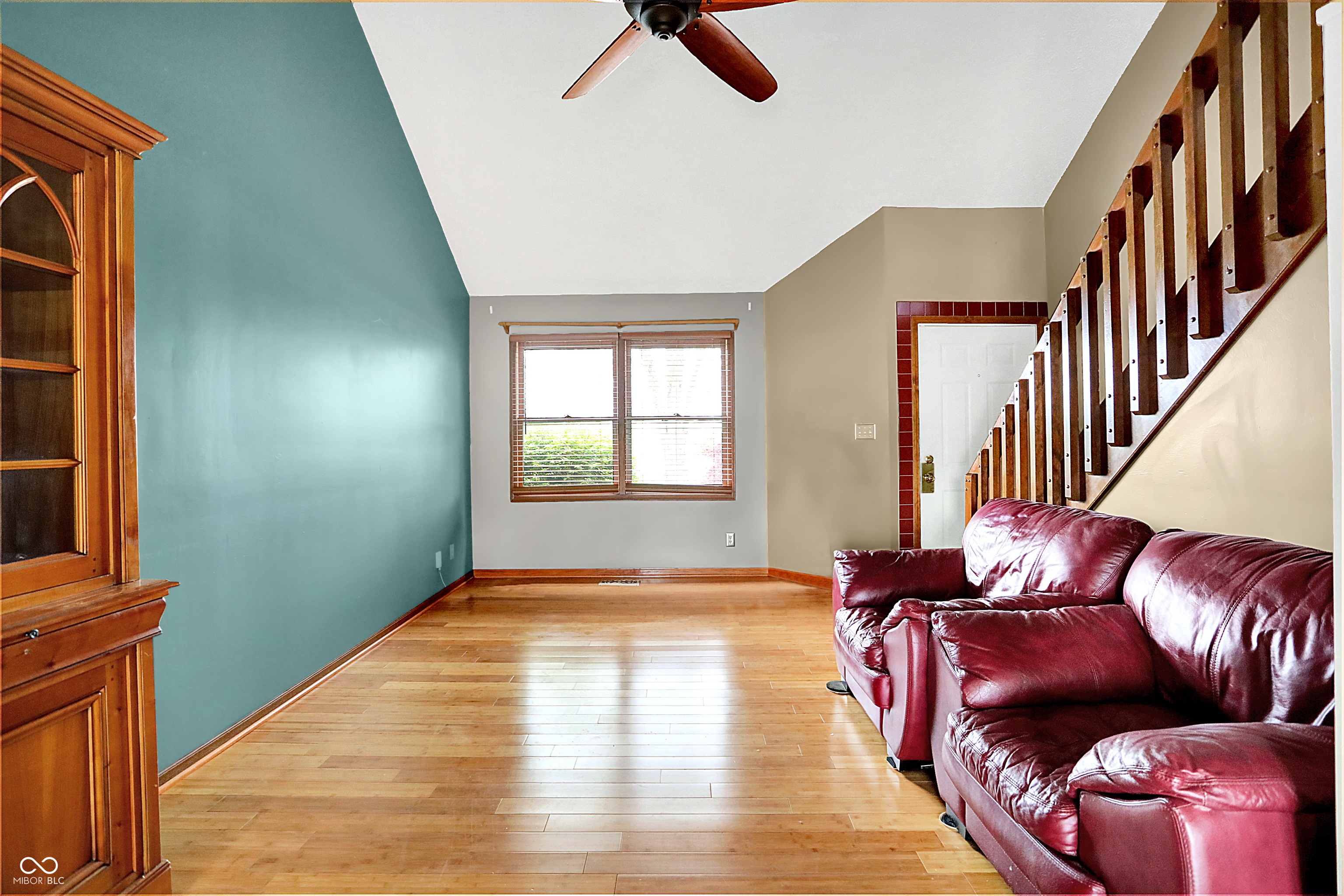 243 East County Line Road Greenwood, IN 46143 - Photo 5 of 42