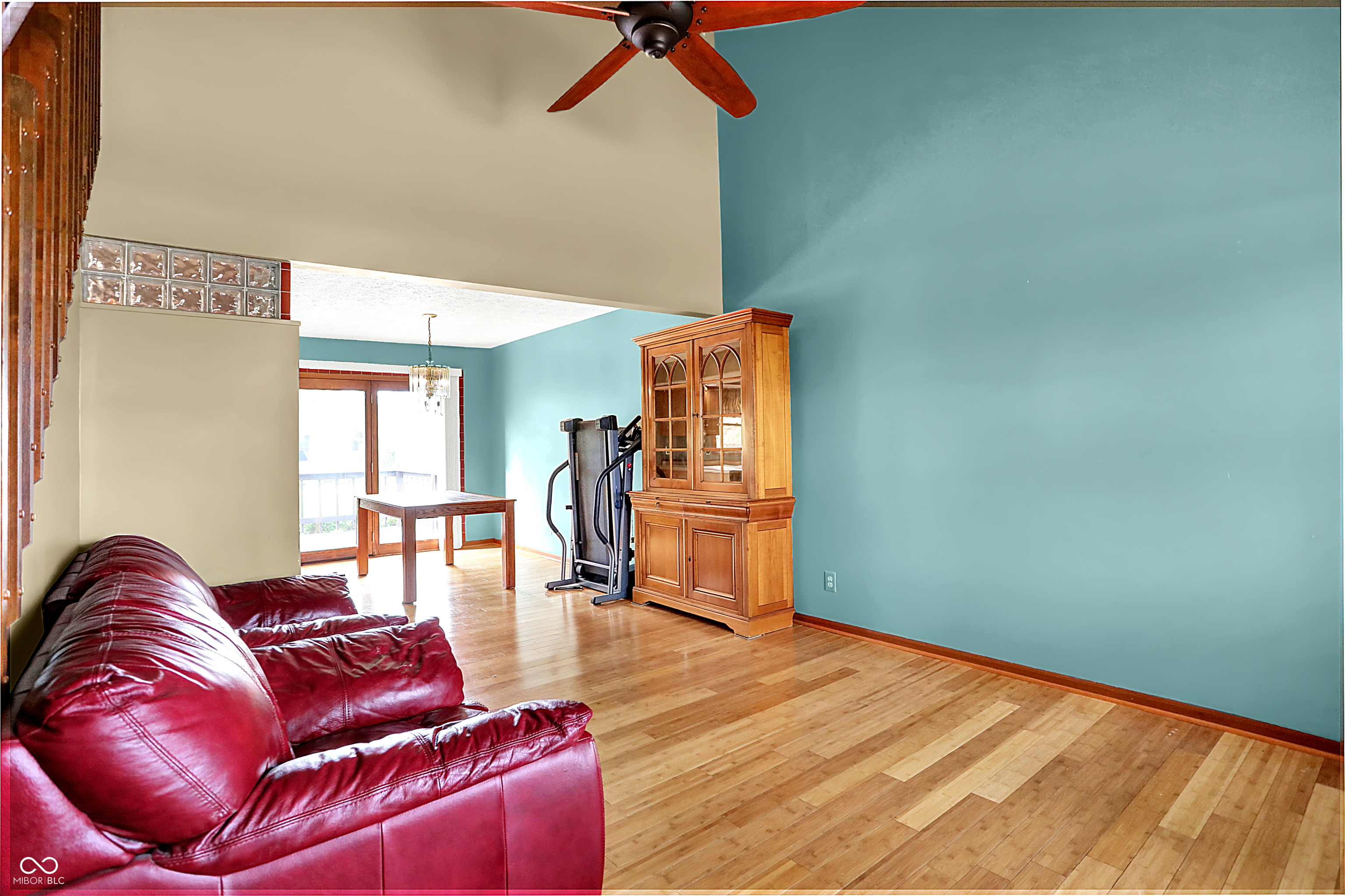 243 East County Line Road Greenwood, IN 46143 - Photo 7 of 42