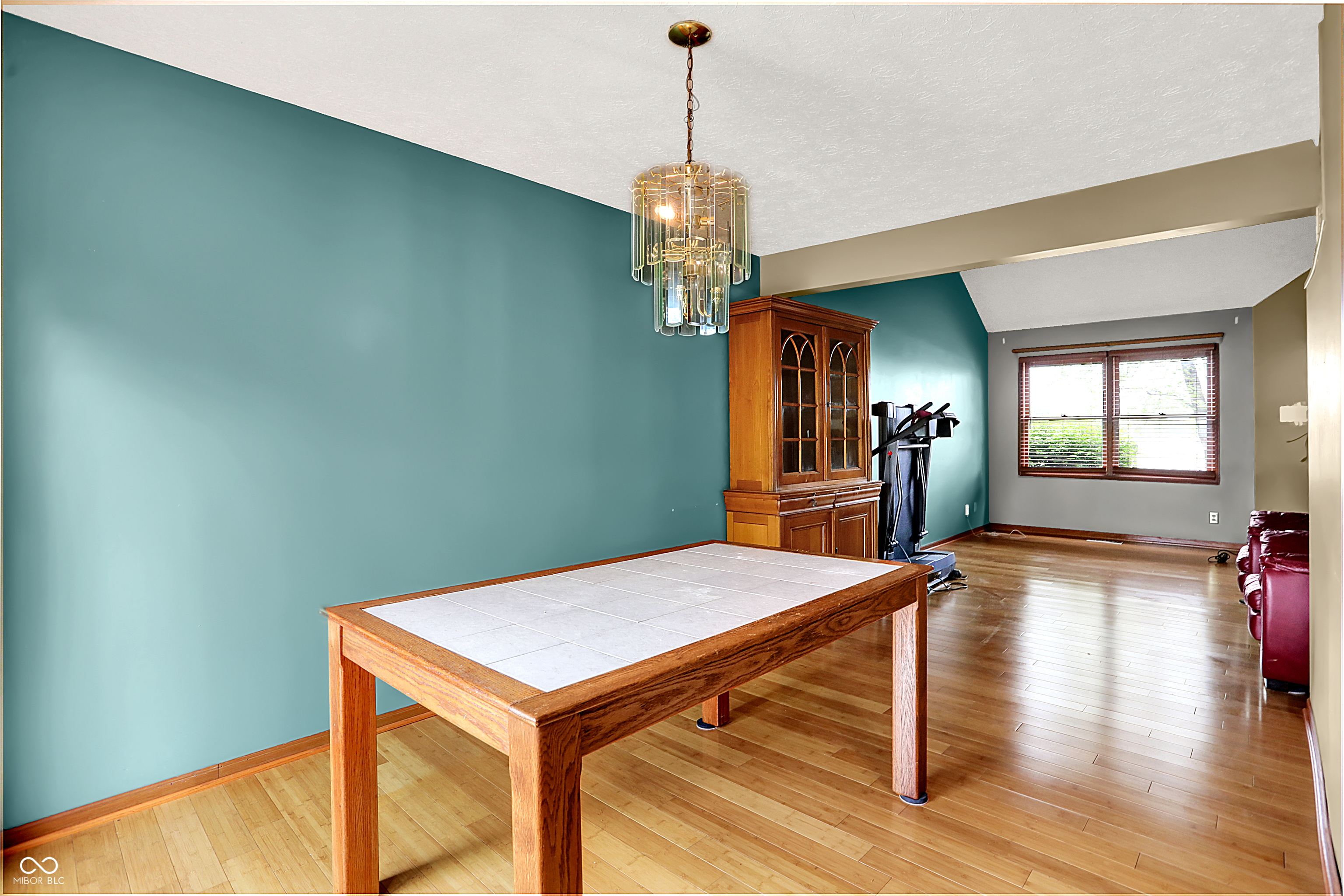 243 East County Line Road Greenwood, IN 46143 - Photo 8 of 42