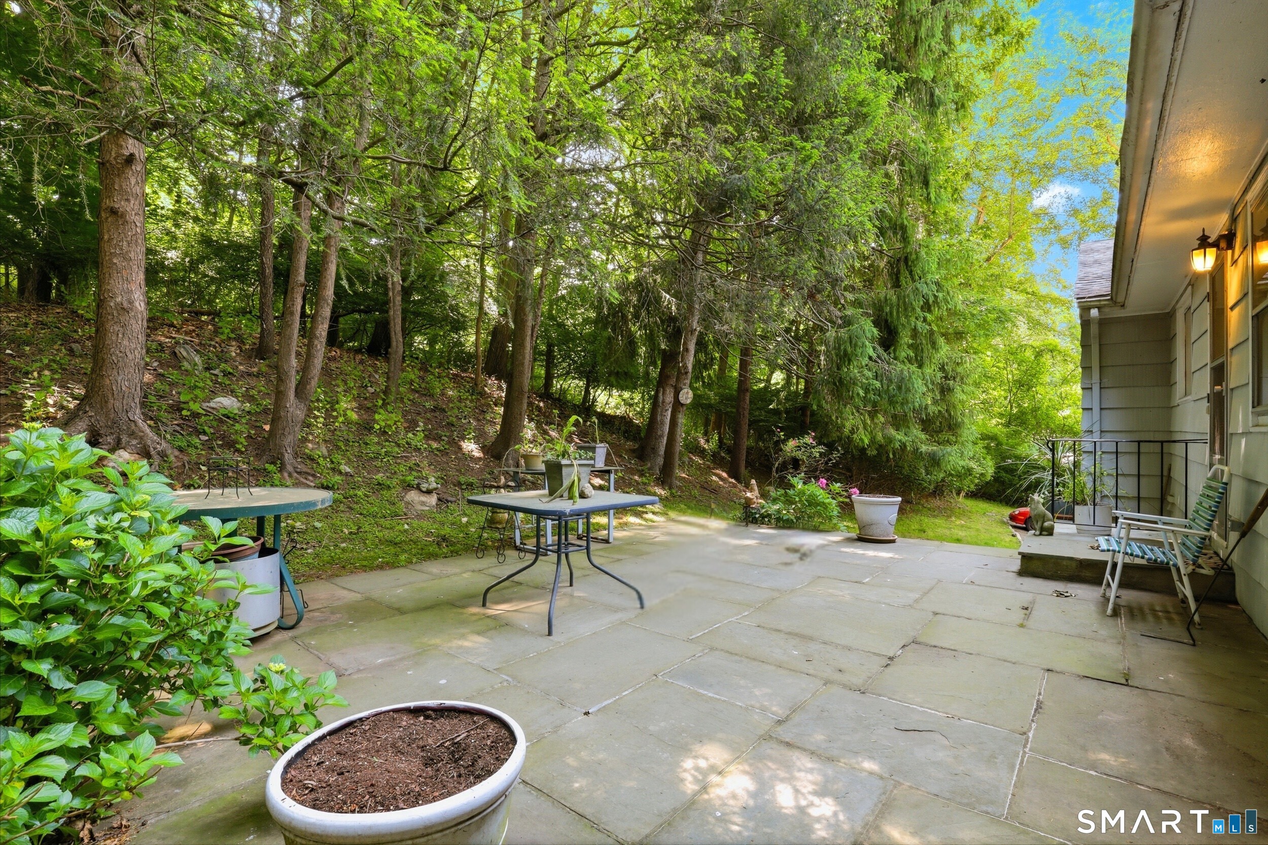 10 Joan Road Stamford, CT 06905 - Photo 27 of 33