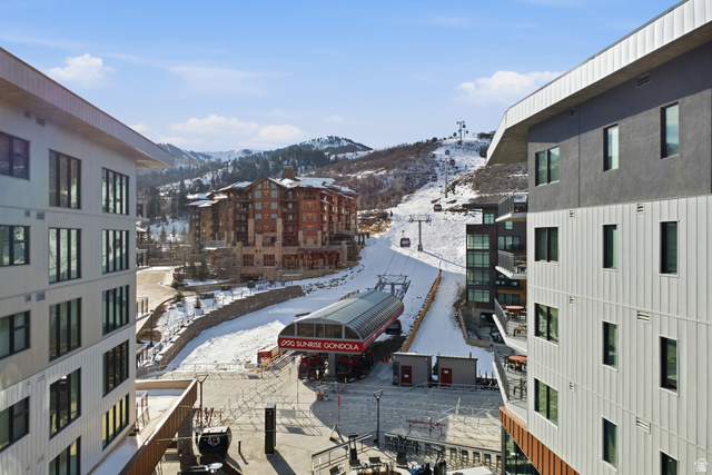 2417 West High Road, Unit 2411 Park City, UT 84098 - Photo 5 of 38