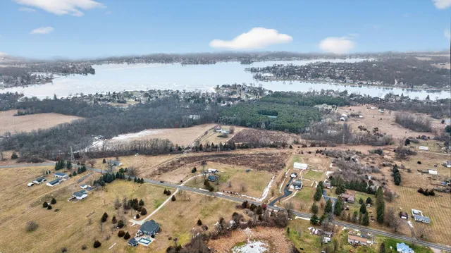 $297,400 | 6770 Cement City Road, Brooklyn, MI 49230