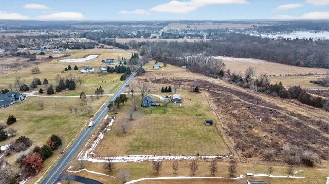 $297,400 | 6770 Cement City Road, Brooklyn, MI 49230