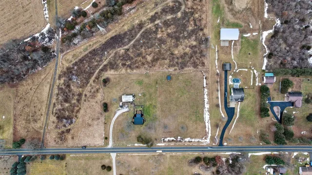 $297,400 | 6770 Cement City Road, Brooklyn, MI 49230