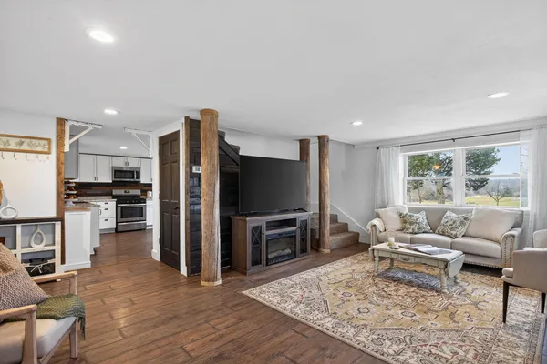 $289,900 | 6770 Cement City Road, Brooklyn, MI 49230