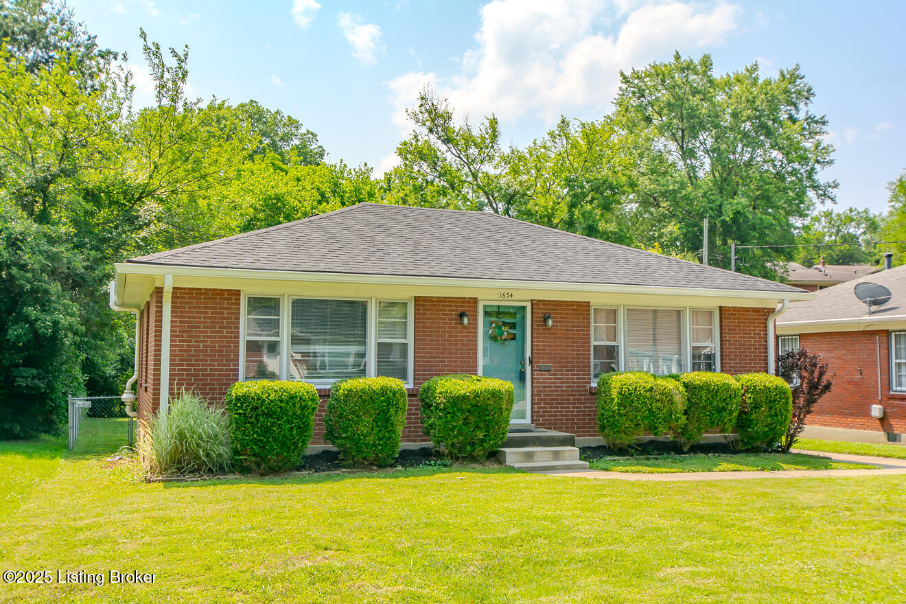 1634 Nightingale Road Louisville, KY 40213 - Photo 2 of 31 Front of Home