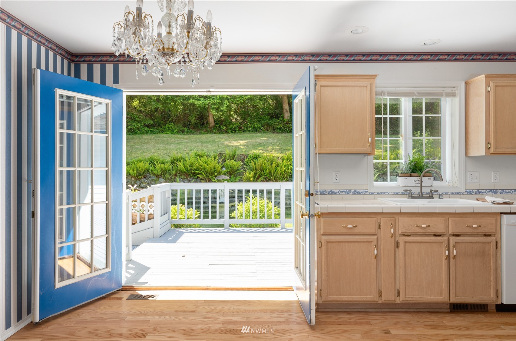 5086 Rodgers Road Oak Harbor, WA 98277 - Photo 12 of 39 Gallery Image 12