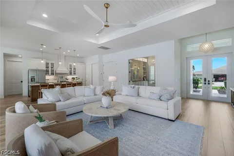 $1,090,000 | 1319 Southeast 38th Street, Cape Coral, FL 33904