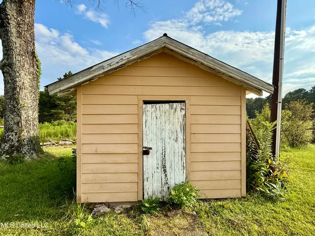 $235,000 | 5450 Jernigan Road, Liberty, MS 39645