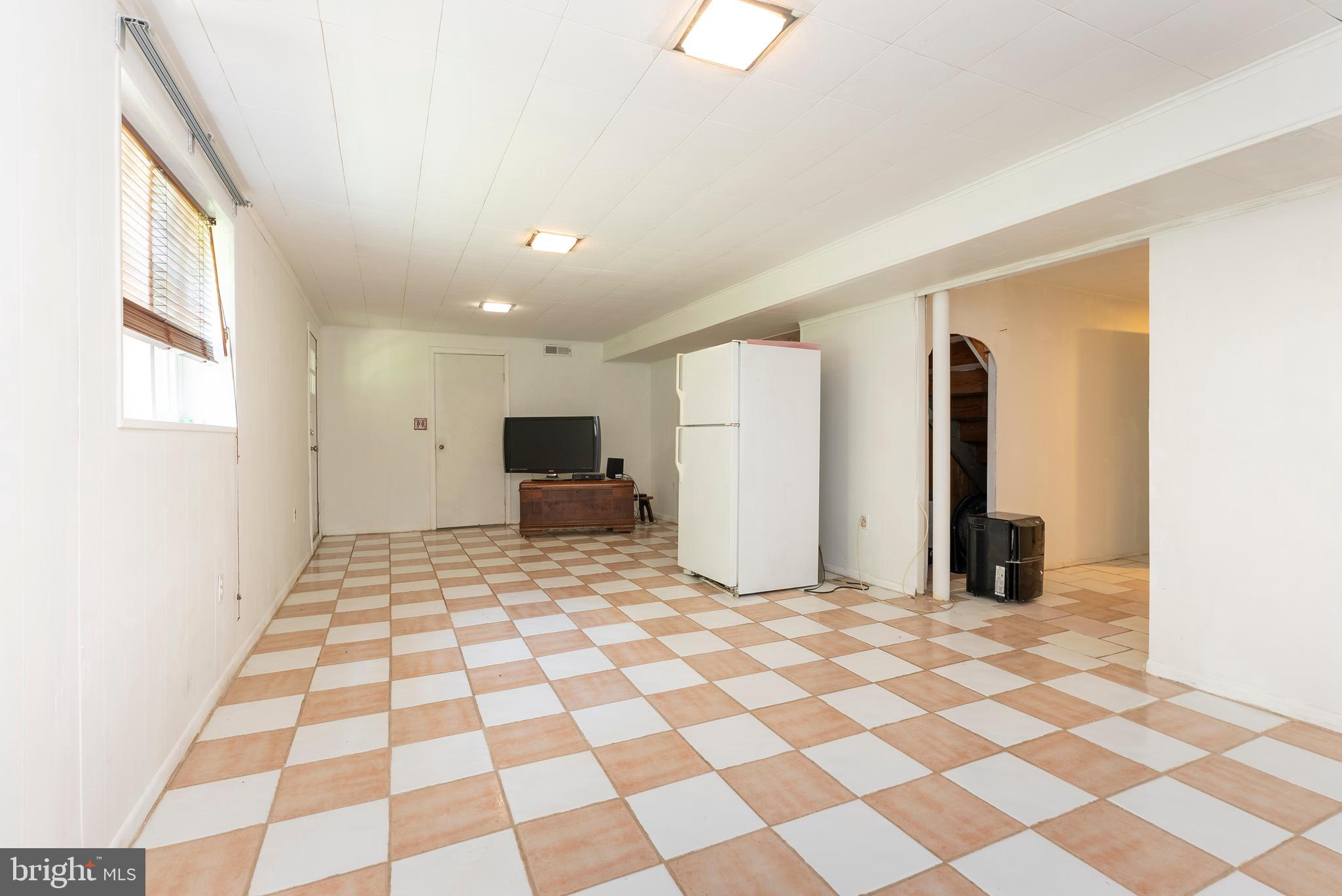 1123 Overbrook Road Baltimore, MD 21239 - Photo 27 of 42