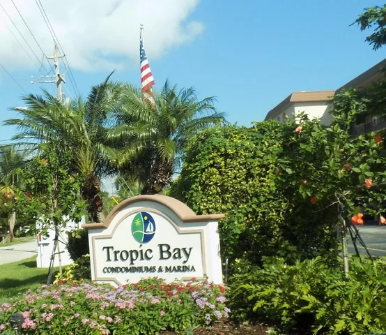 $545,000 | 920 Dogwood Drive, Unit 560, Delray Beach, FL 33483