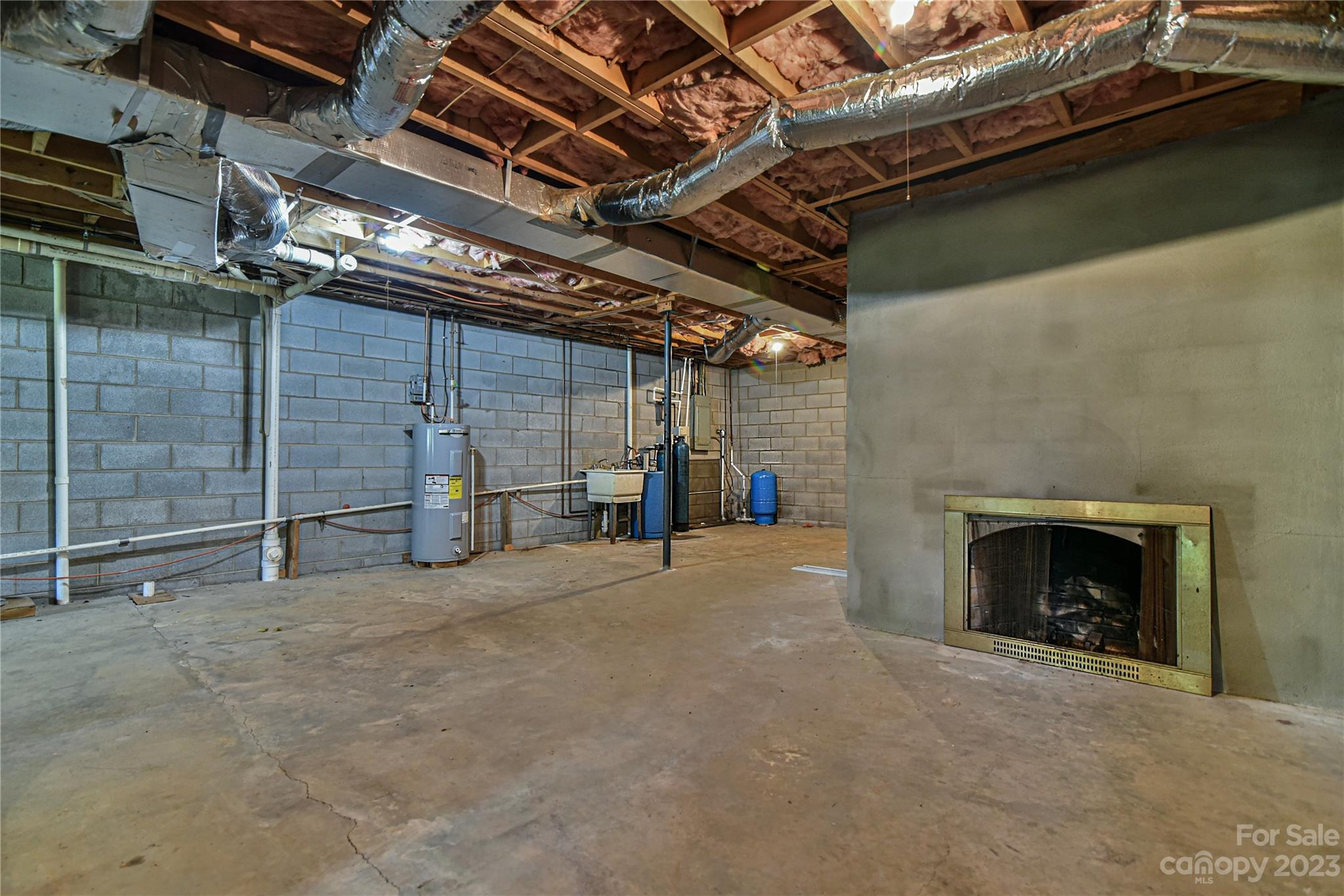 477 Sugar Hollow Road Fairview, NC 28730 - Photo 40 of 41 Gallery Image 40