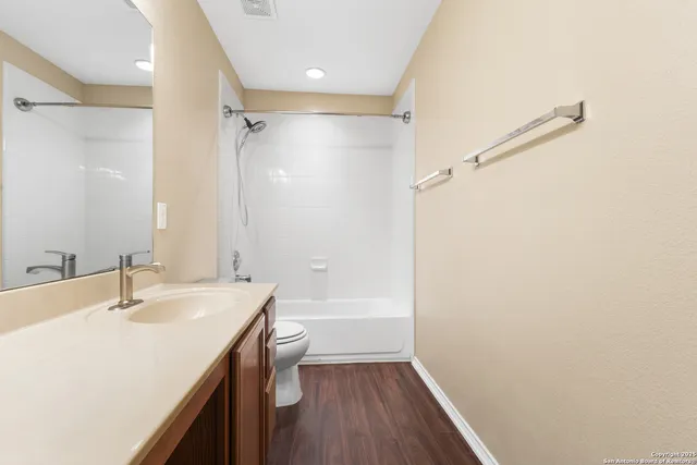 $499,950 | 2831 Dusseldorf, San Antonio, TX 78230