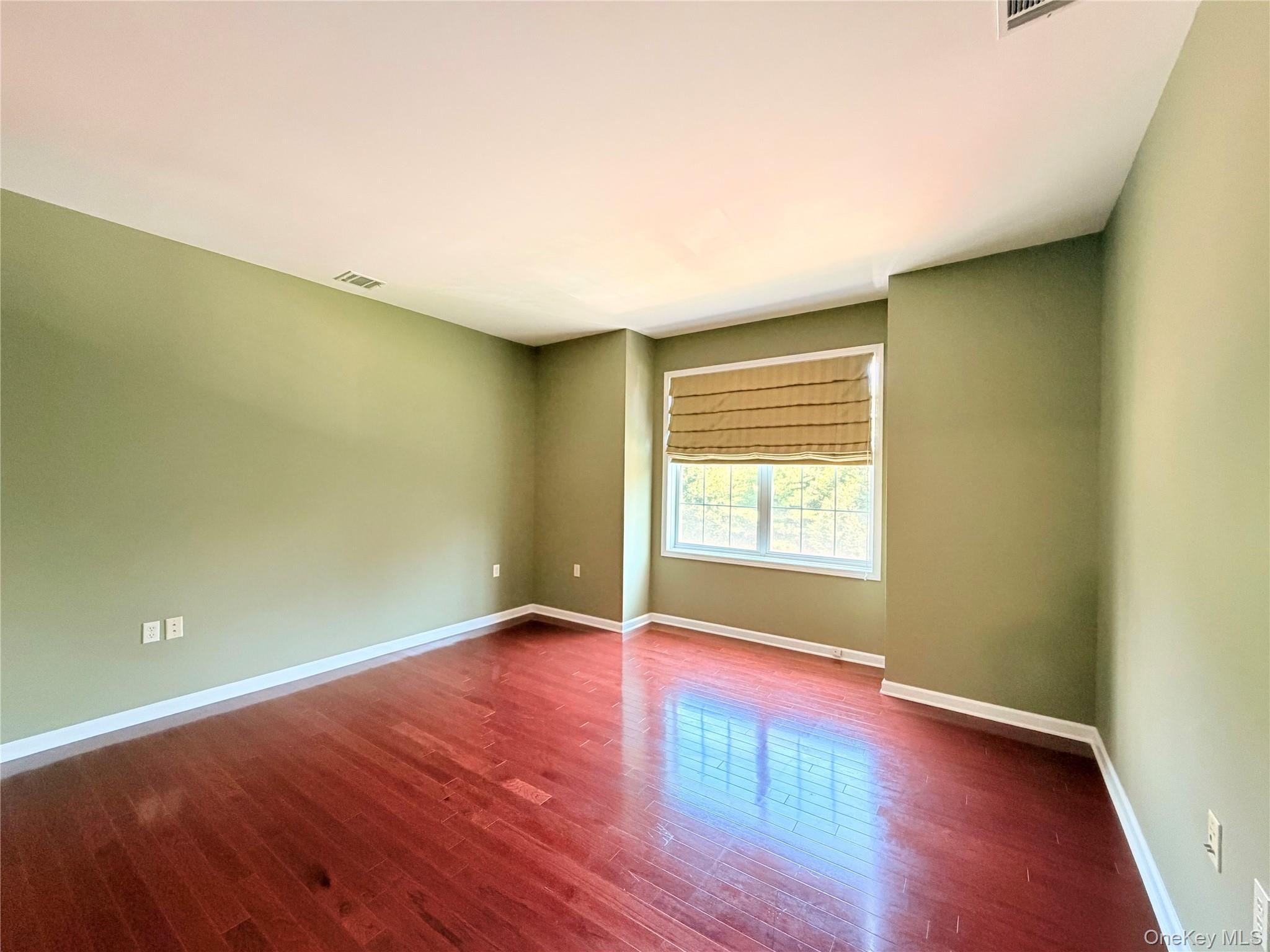 943 Tower Ridge Circle Middletown, NY 10941 - Photo 8 of 14