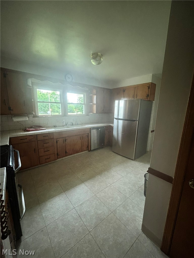 2569 Johnny Cake Road Southeast Warren, OH 44484 - Photo 32 of 39