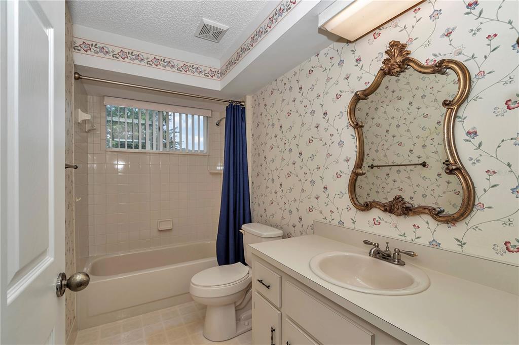 8012 Southwest 109th Place Road Ocala, FL 34481 - Photo 13 of 20 Gallery Image 13