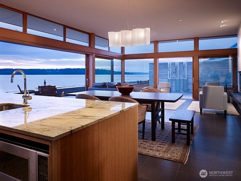 23 Sandpoint Way Hat Island, WA 98201 - Photo 2 of 12