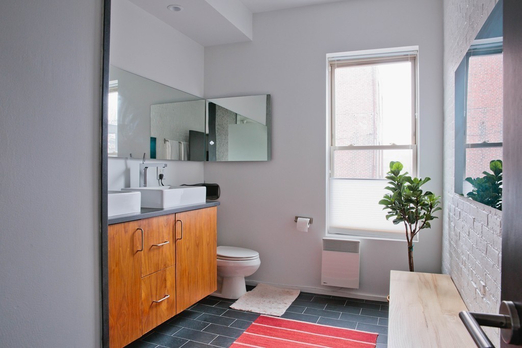 1692 Washington Street, Unit 5 Boston, MA 02118 - Photo 10 of 13