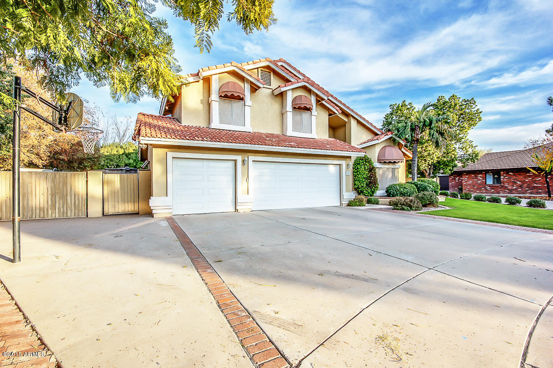 533 East Harwell Road Gilbert, AZ 85234 - Photo 3 of 49 Harwell-3