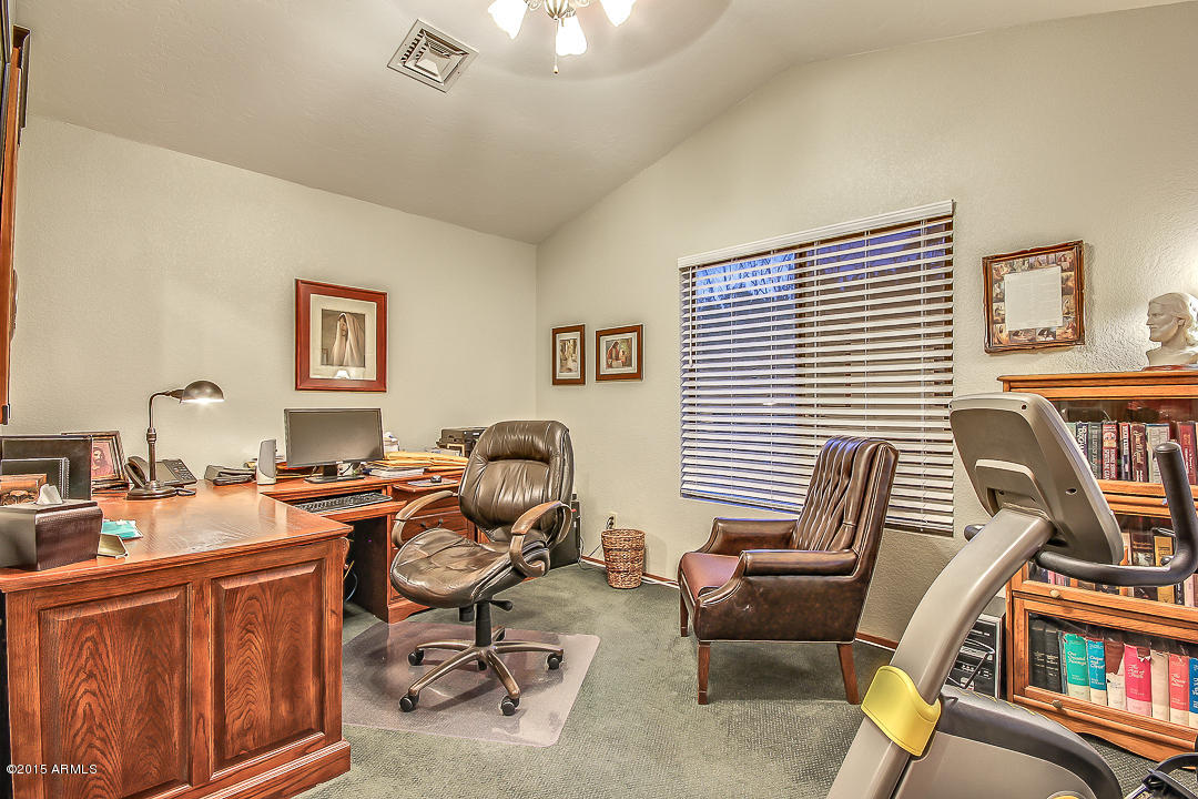 533 East Harwell Road Gilbert, AZ 85234 - Photo 32 of 49 Harwell-32
