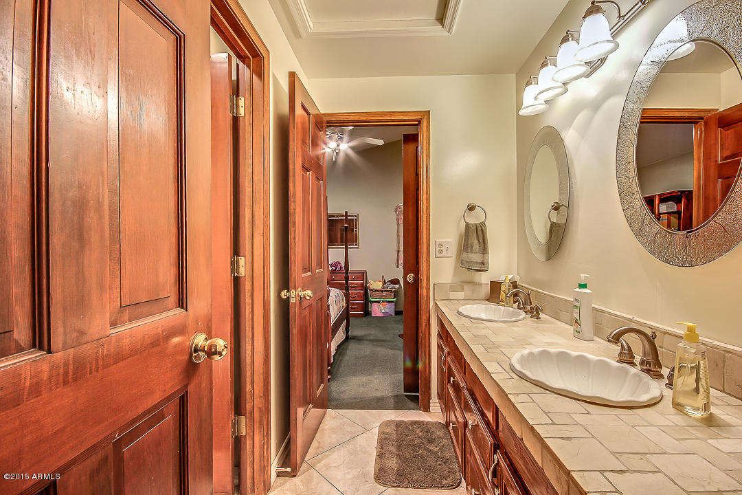 533 East Harwell Road Gilbert, AZ 85234 - Photo 36 of 49 Harwell-36