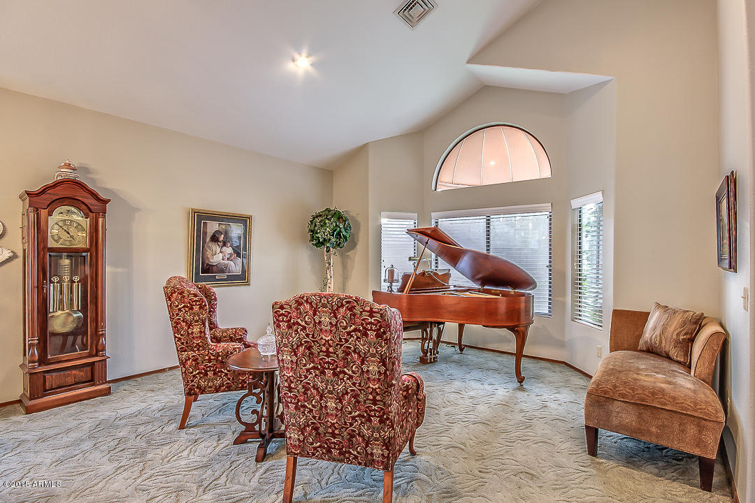 533 East Harwell Road Gilbert, AZ 85234 - Photo 6 of 49 Harwell-6