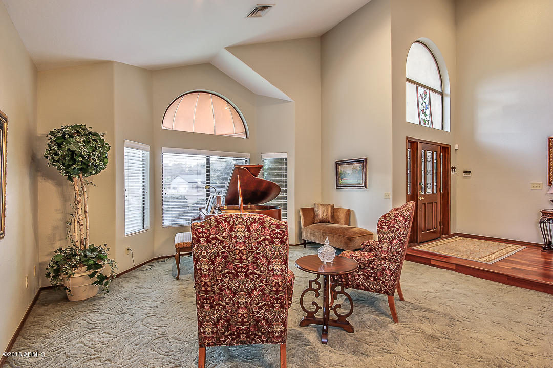 533 East Harwell Road Gilbert, AZ 85234 - Photo 7 of 49 Harwell-7