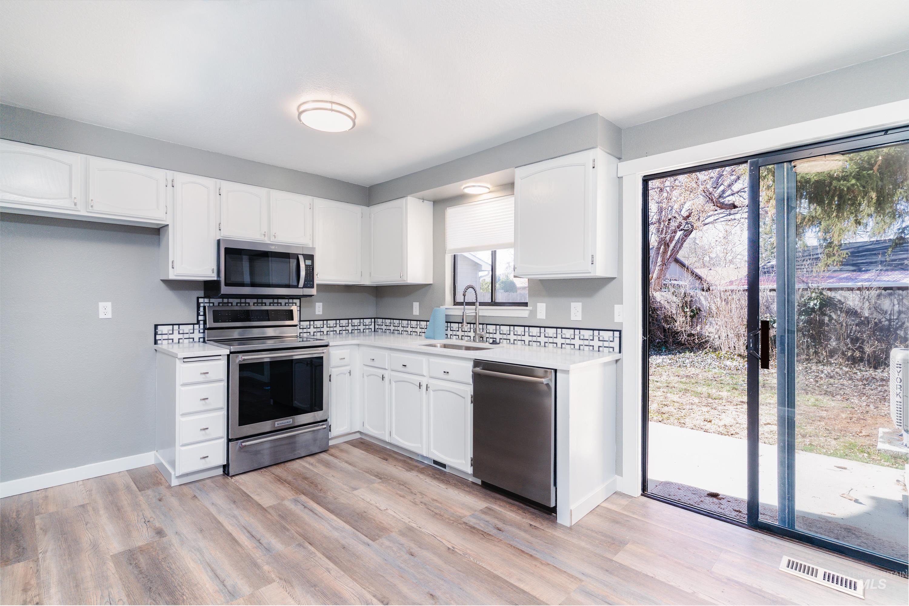 1417 East Carter Lane Boise, ID 83706 - Photo 7 of 21