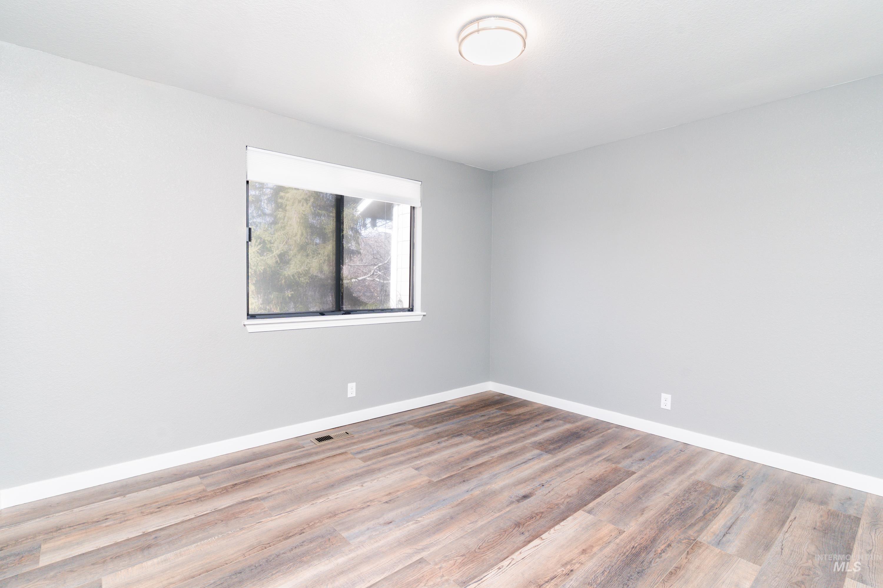 1417 East Carter Lane Boise, ID 83706 - Photo 8 of 21