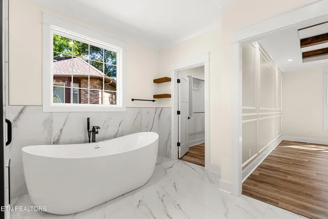 $690,000 | 207 Inata Trail, Loudon, TN 37774