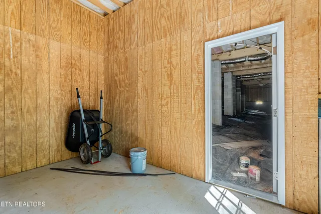 $690,000 | 207 Inata Trail, Loudon, TN 37774