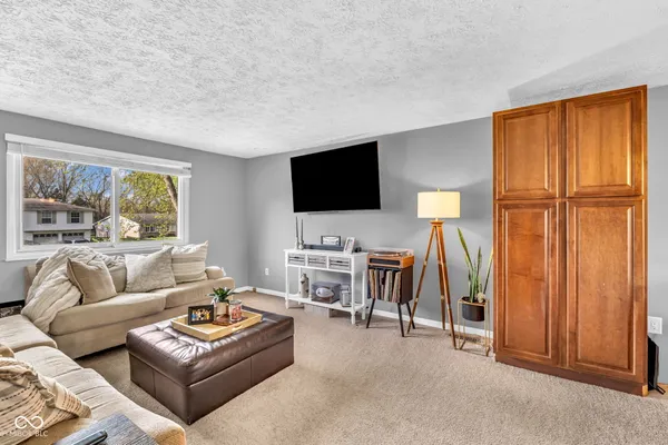 $309,900 | 518 Concord Court, Fishers, IN 46038