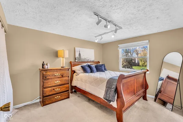 $309,900 | 518 Concord Court, Fishers, IN 46038