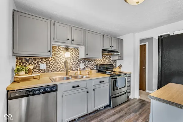 $309,900 | 518 Concord Court, Fishers, IN 46038