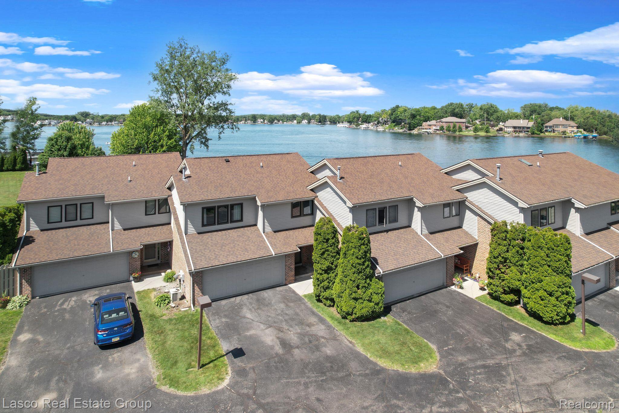 2251 North Long Lake Road Fenton, MI 48430 - Photo 28 of 43 Gallery Image 28