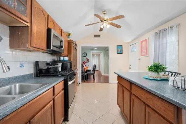 $394,900 | 51 Clifford Street, Pawtucket, RI 02860