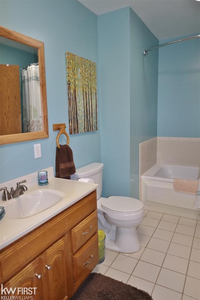 12497 Odell Road Linden, MI 48451 - Photo 19 of 32 21494668-18.JPG