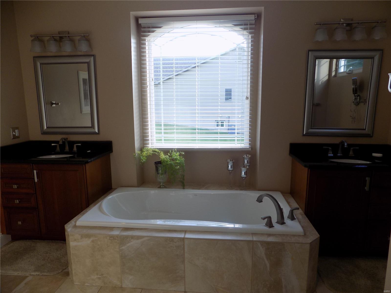 9910 Sappington Road St. Louis, MO 63128 - Photo 20 of 36 Gallery Image 20