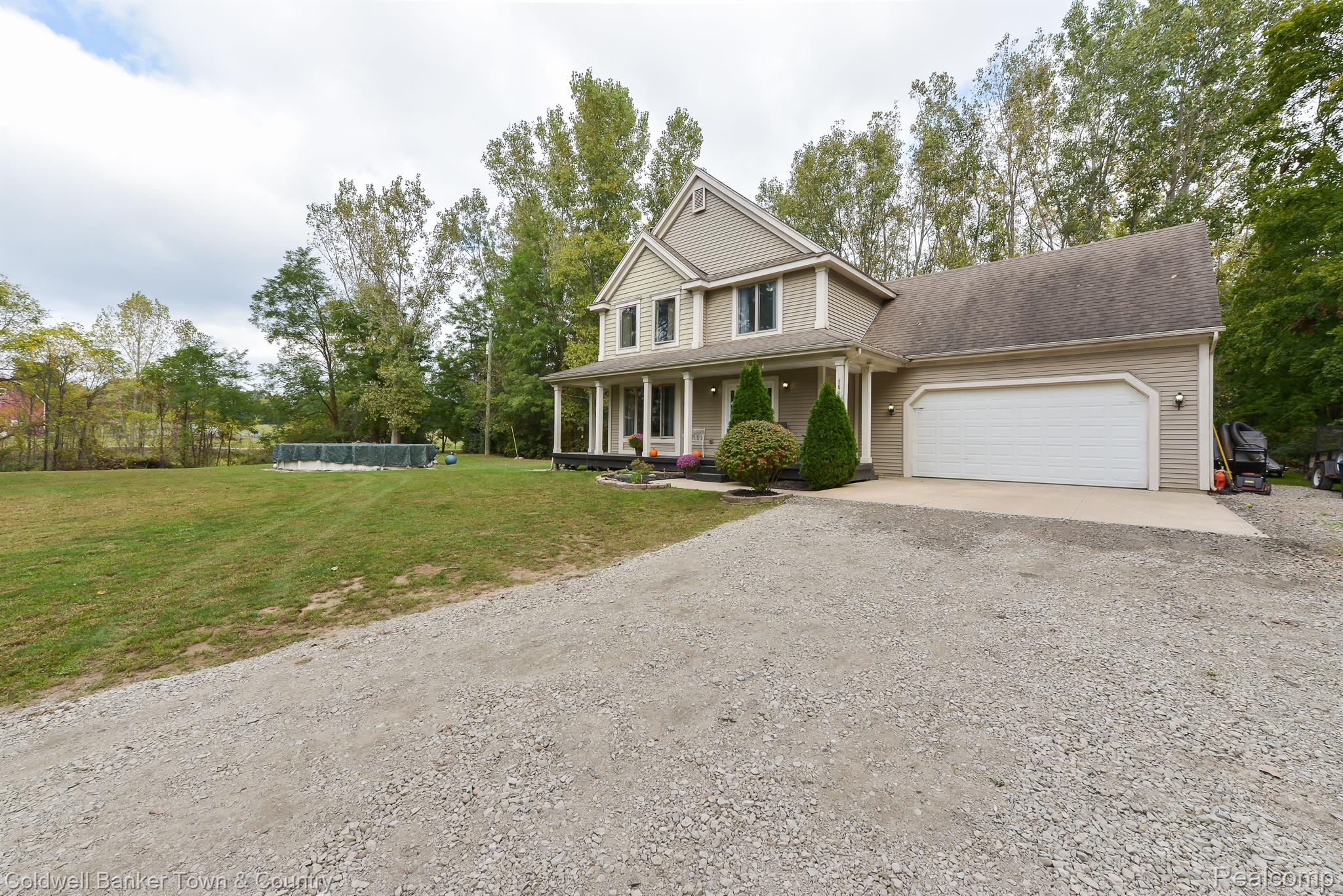 5864 Fisher Road Howell, MI 48855 - Photo 7 of 49 Gallery Image 7