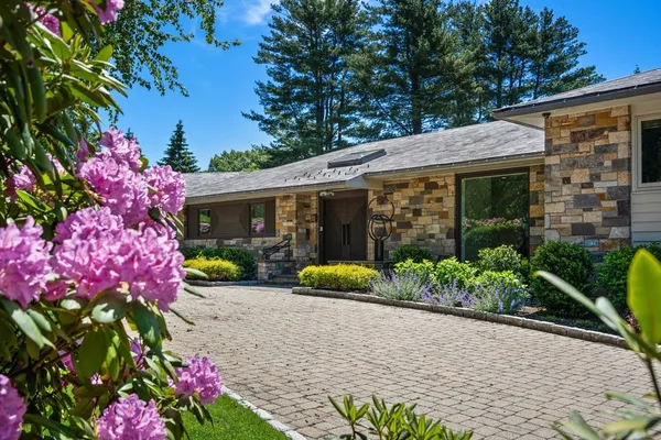 $4,998,500 | 9 Singletree Road, Brookline, MA 02467