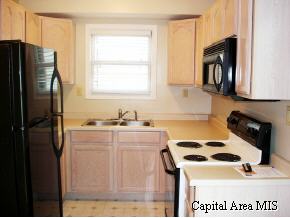 413 Dawson Street Springfield, IL 62702 - Photo 3 of 9