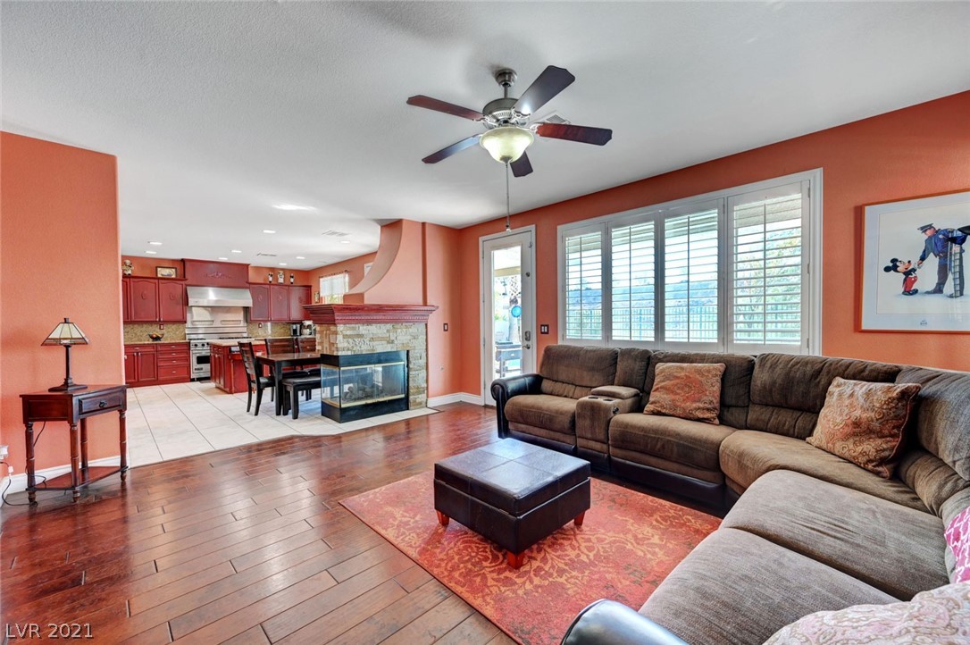 1693 Ravanusa Drive Henderson, NV 89052 - Photo 9 of 25