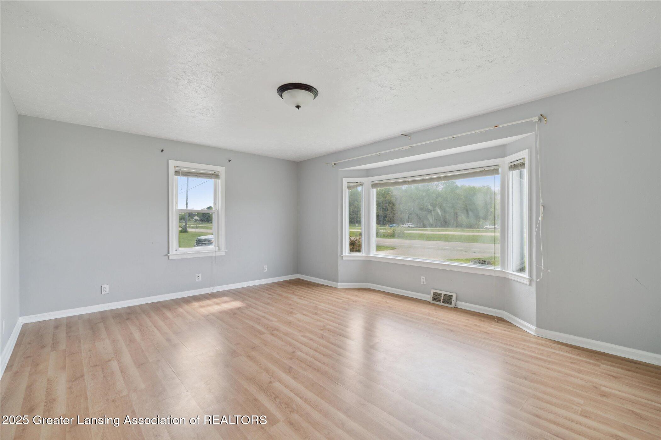 2468 Lansing Road Charlotte, MI 48813 - Photo 12 of 31 12-2468-Lansing-Rd-Charlotte-MI-48813-Wi