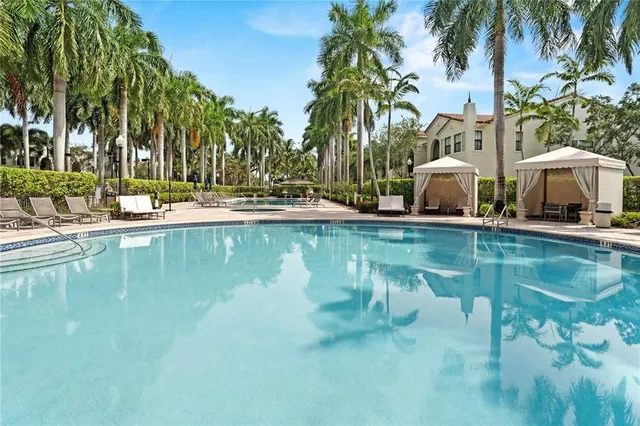 $374,900 | 2955 Northwest 126th Avenue, Unit 2125, Sunrise, FL 33323