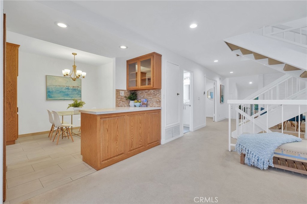 28207 Ridgepoint Court Rancho Palos Verdes, CA 90275 - Photo 25 of 65 Entertaining bar