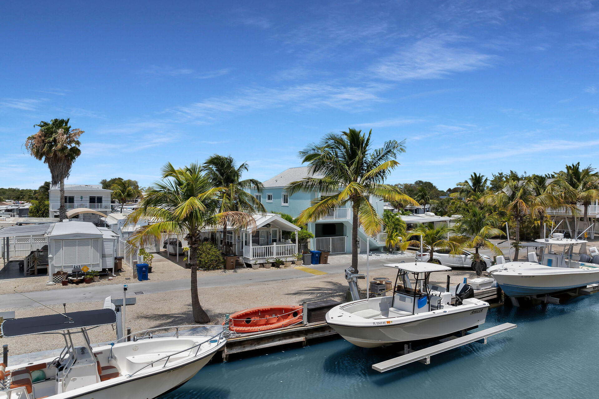 325 Calusa Street, Unit 250 Key Largo, FL 33037 - Photo 33 of 63 a view of a patio with swimming pool